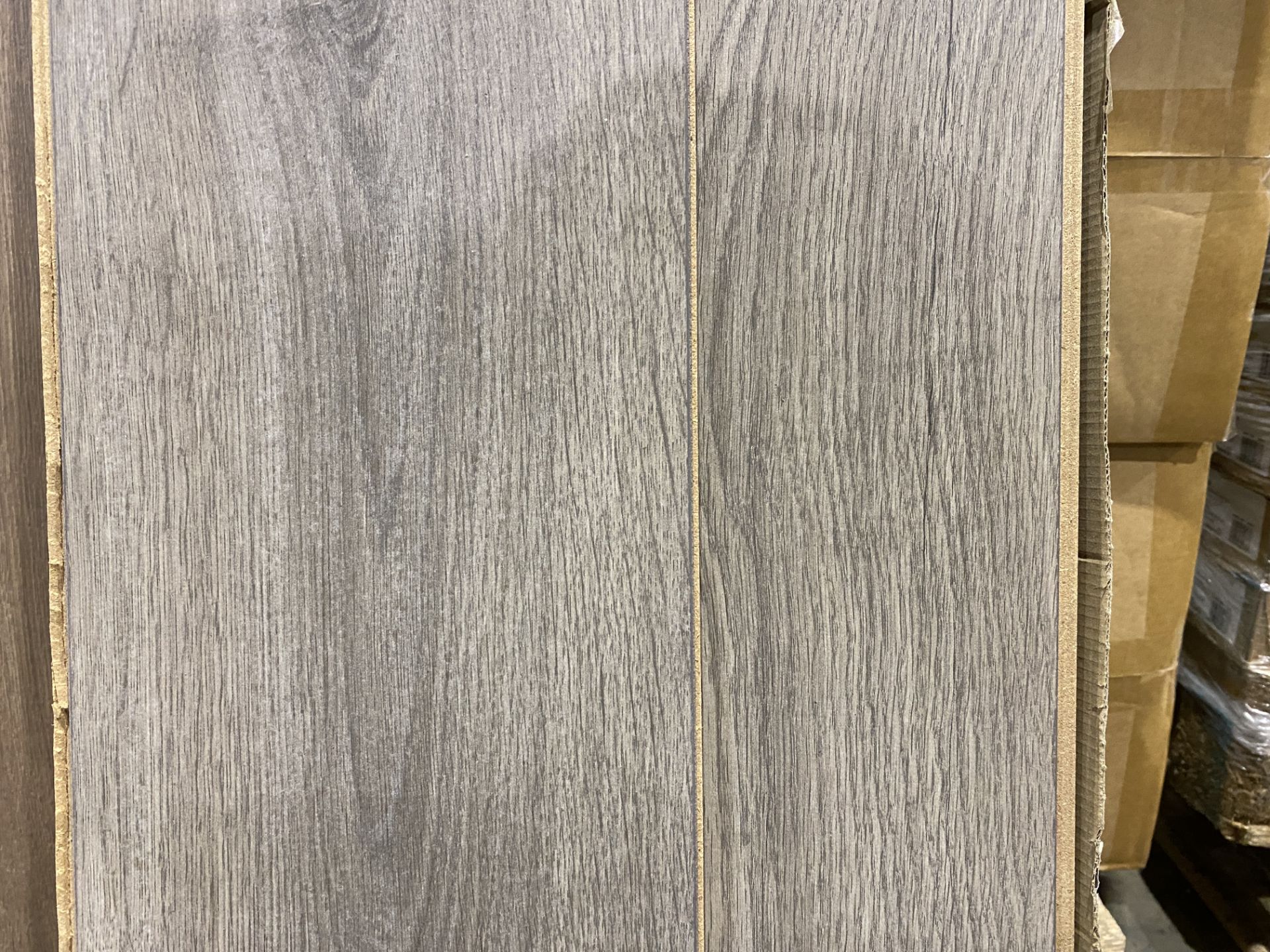13 X MIXED PACKS OFLAMINATE FLOORING SUITABLE FOR UNDERFLOOR HEATING, WATER RESISTANT 3 X GREY 1.