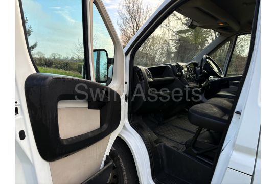 PEUGEOT BOXER 2.2 HDI "130" PROFESSIONAL" LONG WHEEL BASE 335 - 15 REG - AIR CON - SAT NAV - LOOK!! - Image 11 of 18