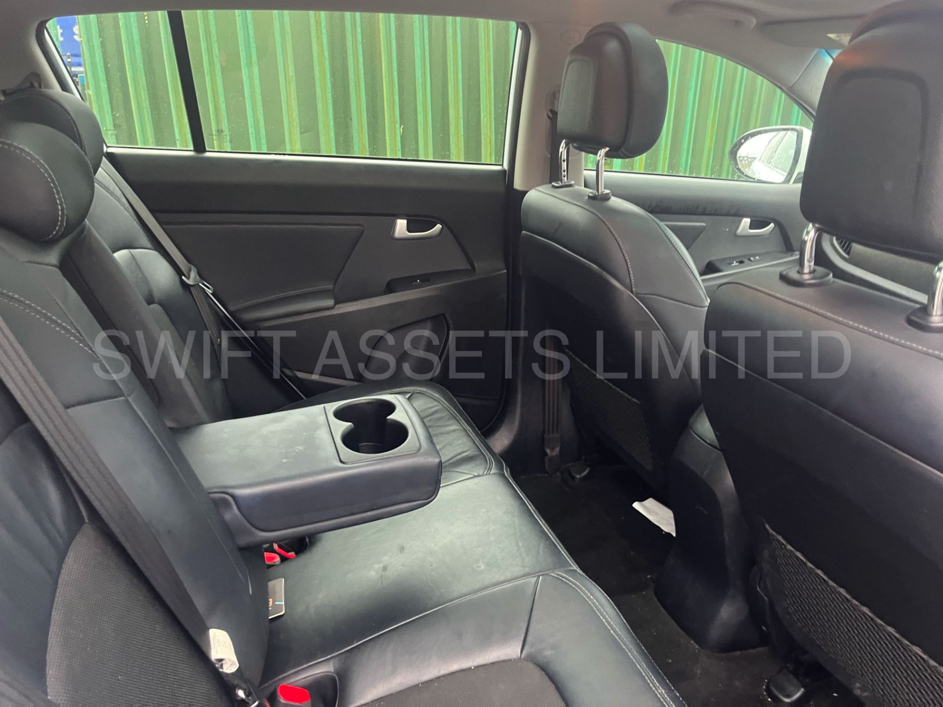 !!! ON SALE !!!KIA SPORTAGE 2 1.7 CRDI SUV - 2015 MODEL - AIR CONDITIONING - PANORAMIC ROOF - - WOW! - Image 8 of 13