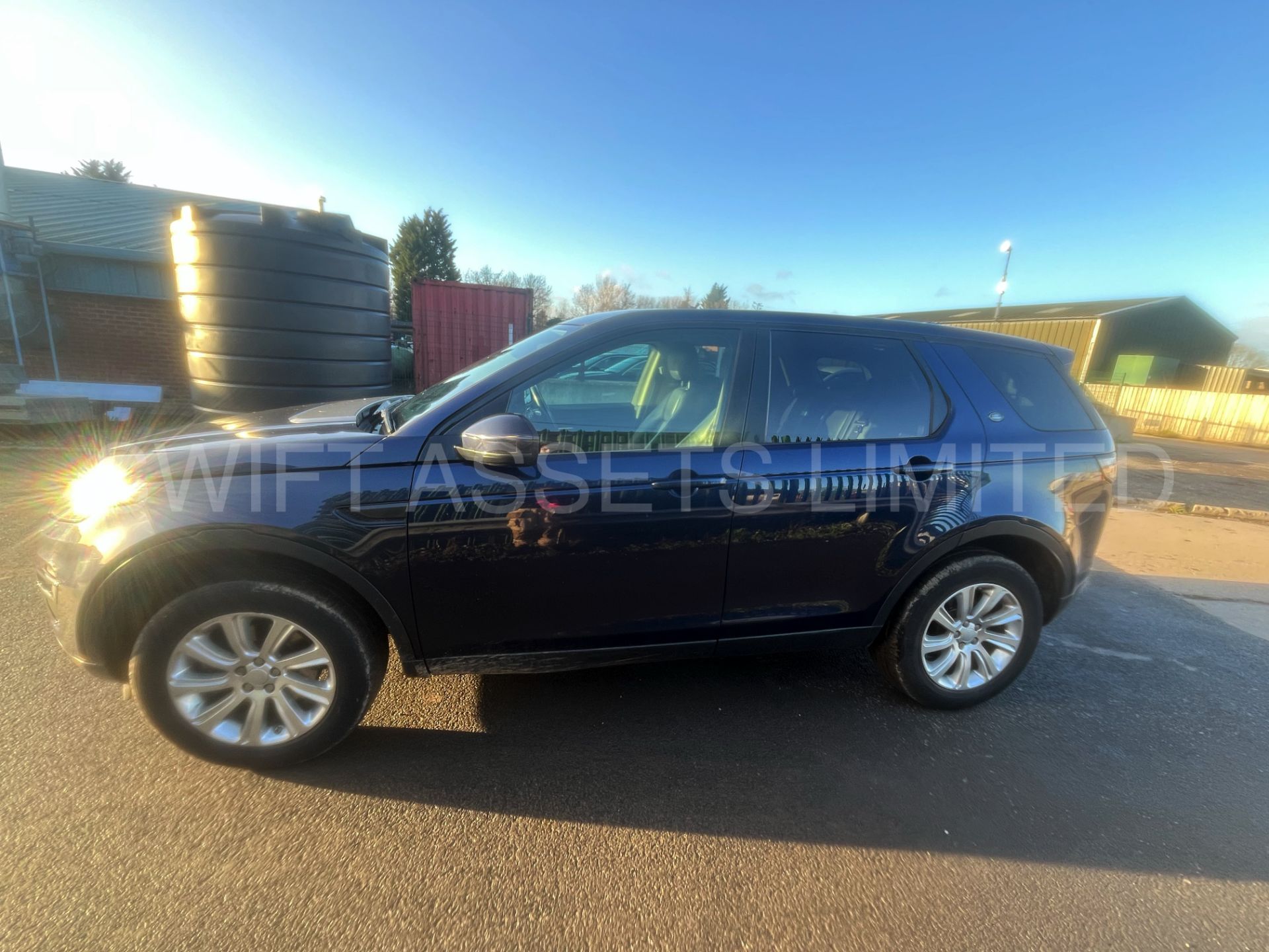 LAND ROVER DISCOVERY SPORT TD4 *SE TECH* AUTO - 7 SEATER - 2016 MODEL - AIR CON - SAT NAV - EURO 6 - Image 5 of 14