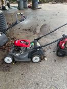 HONDA HRX-217 MOWER