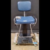 EXAM CHAIR WITH FOOTSWITCH (QTY 1)
