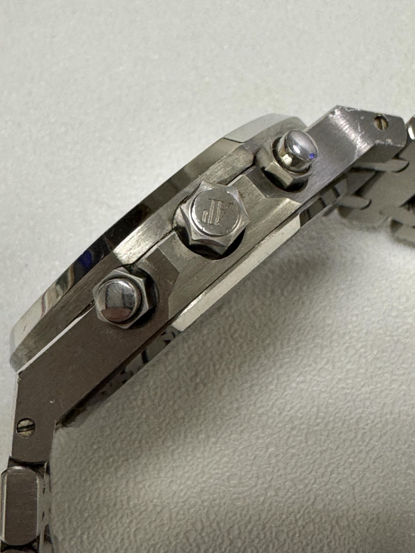 AUDEMARS PIGUET ROYAL OAK CHRONOGRAPH WATCH  - Image 12 of 14