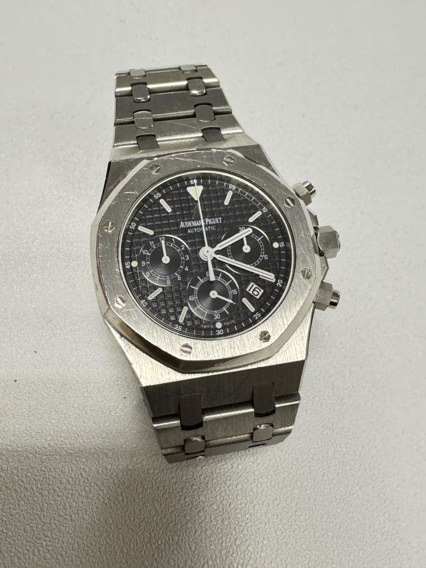 AUDEMARS PIGUET ROYAL OAK CHRONOGRAPH WATCH  - Image 6 of 14