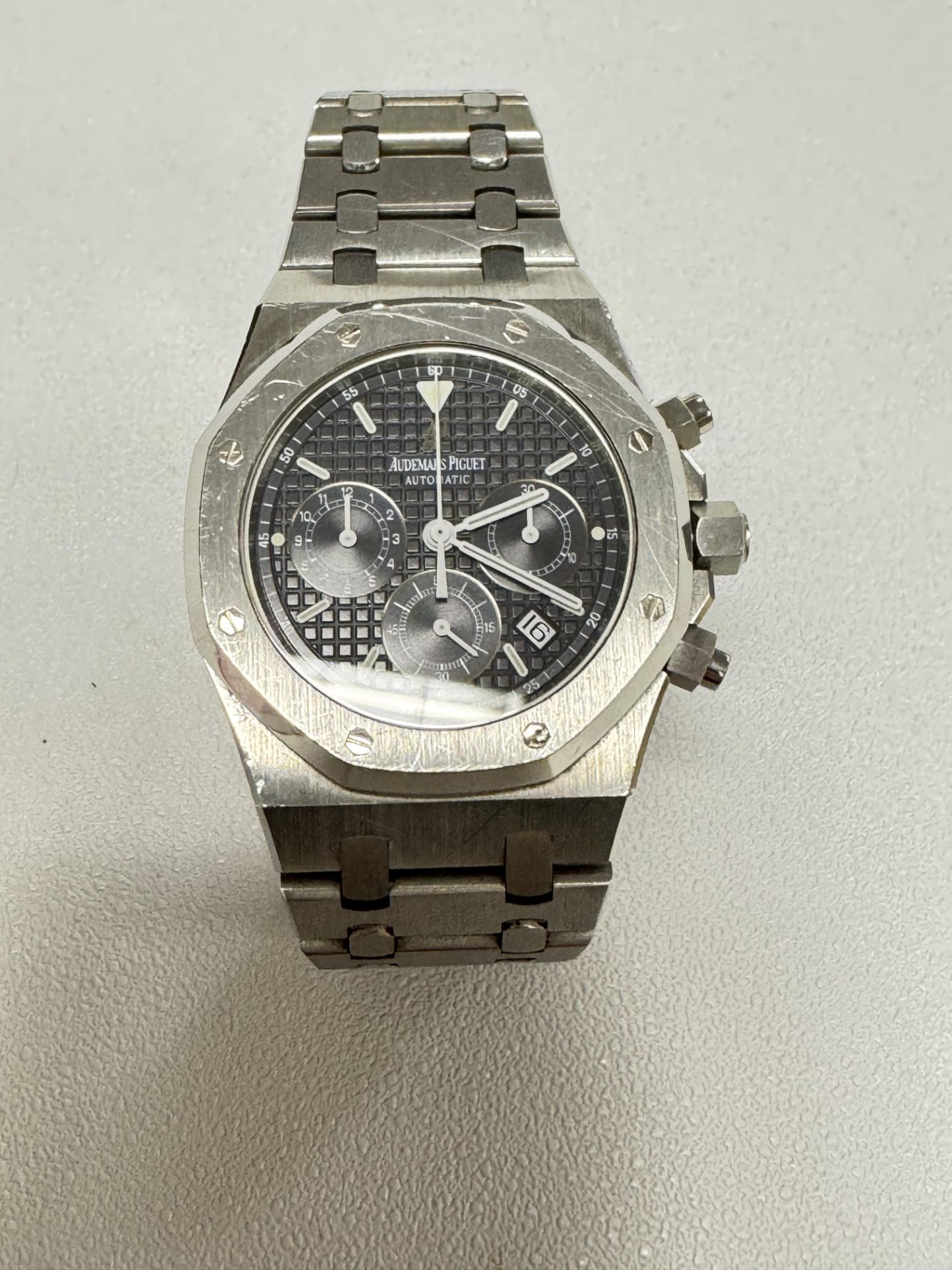 AUDEMARS PIGUET ROYAL OAK CHRONOGRAPH WATCH  - Image 9 of 14
