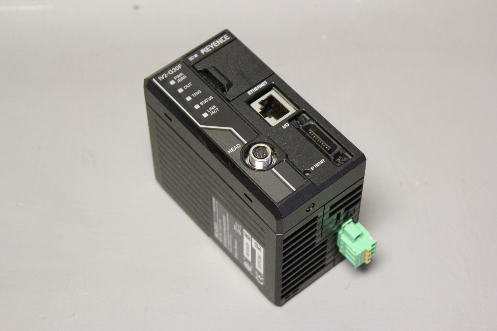 KEYENCE VISION SENSOR AMPLIFIER IV2-G30F LOC:AS23.B3.18