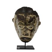 MASCHERA FACCIALE IKPOBO