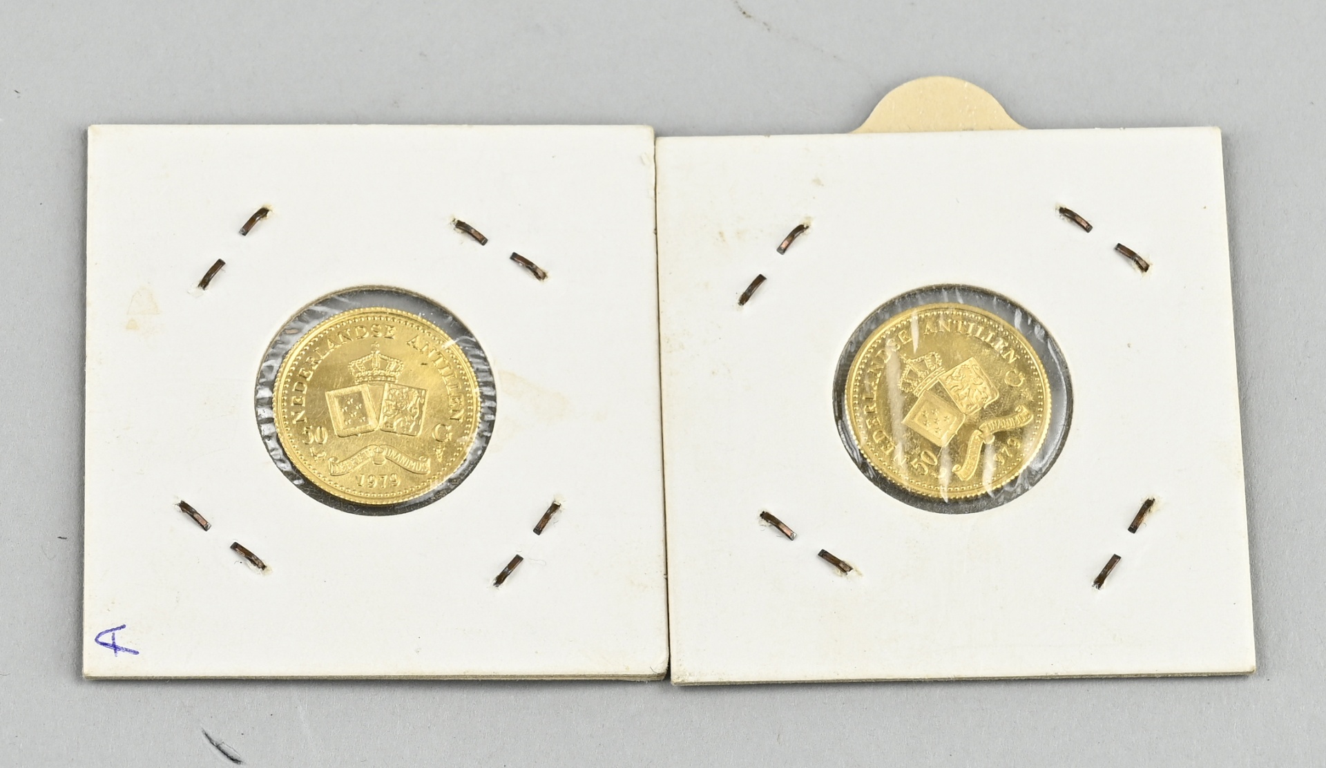 2x Yellow gold 50 guilder coin (Netherlands Antilles)