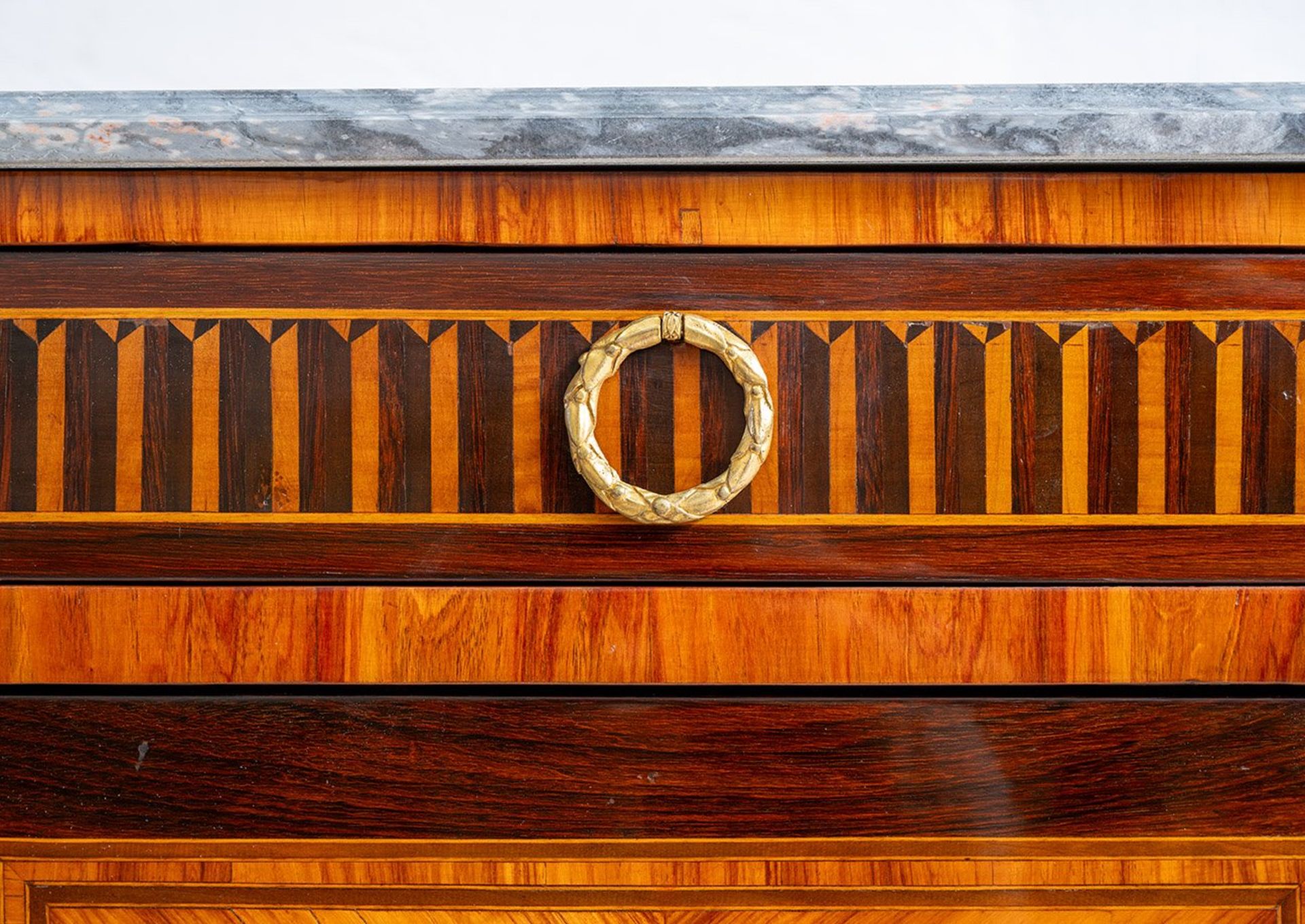 French Napoleon III sideboard in exotic woods. - Bild 5 aus 7