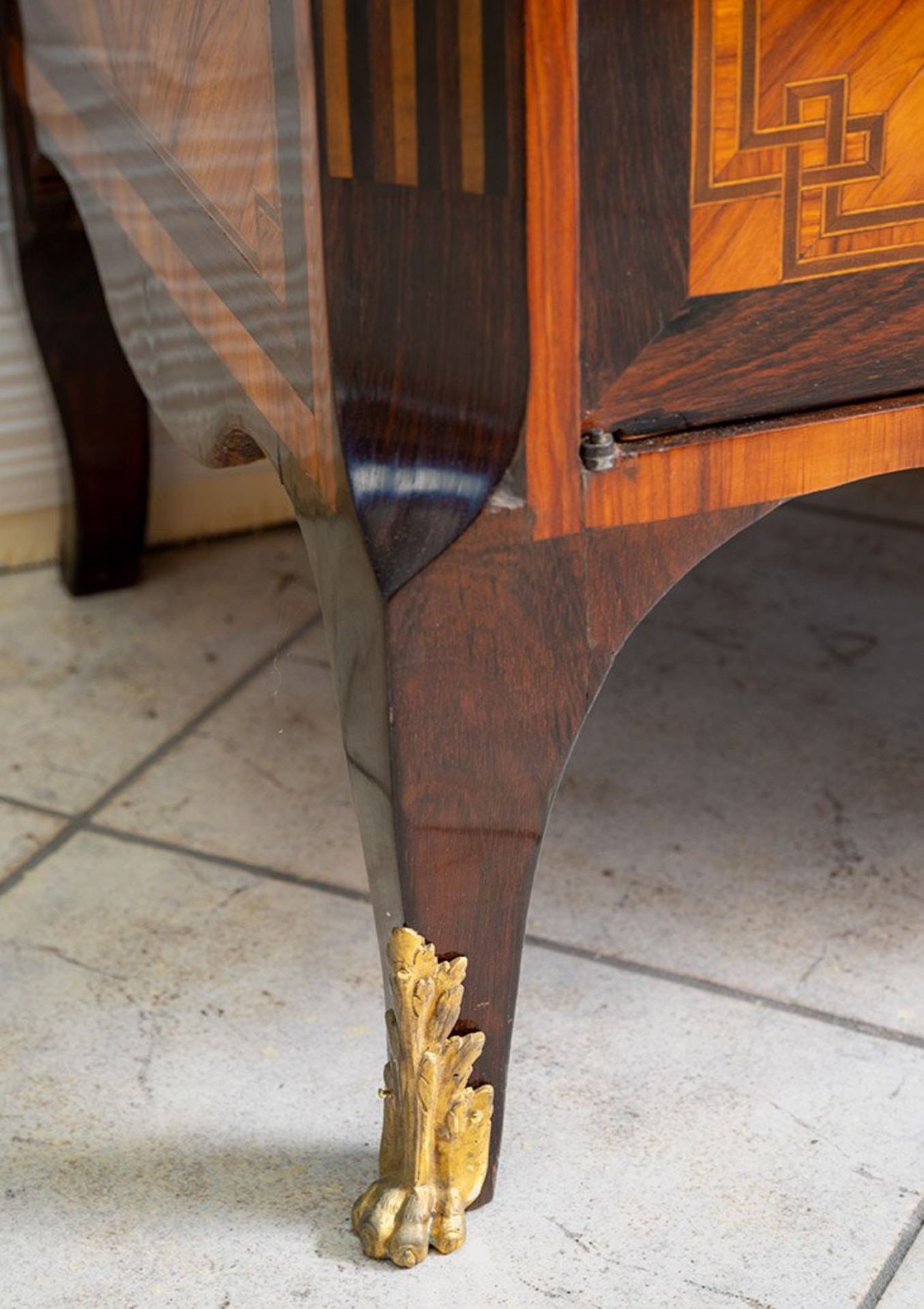 French Napoleon III sideboard in exotic woods. - Bild 3 aus 7