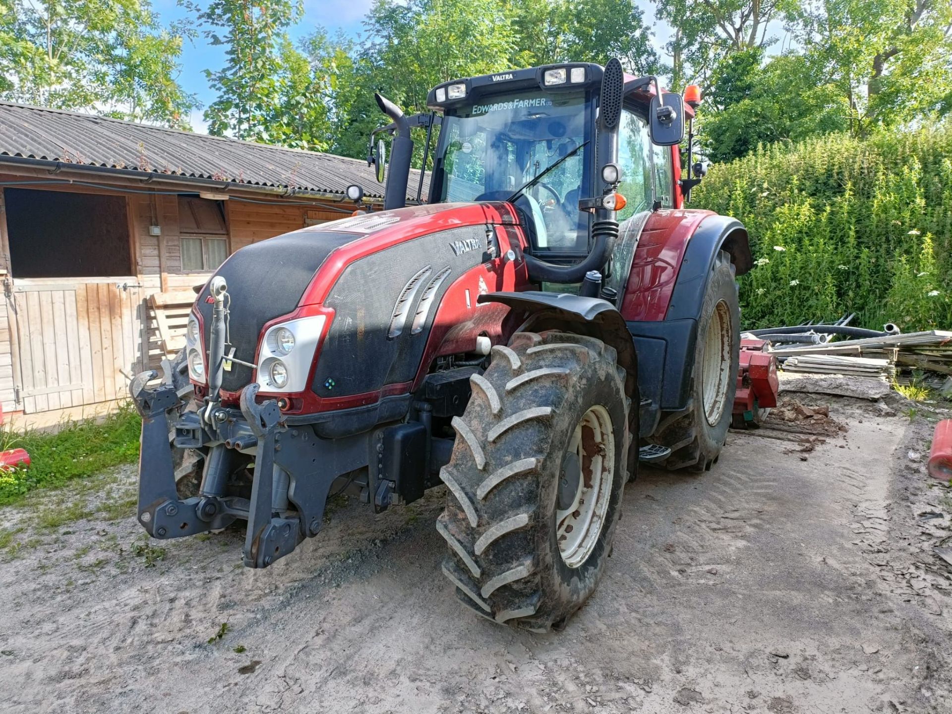 2015 VALTRA T183 TRACTOR - Image 5 of 16