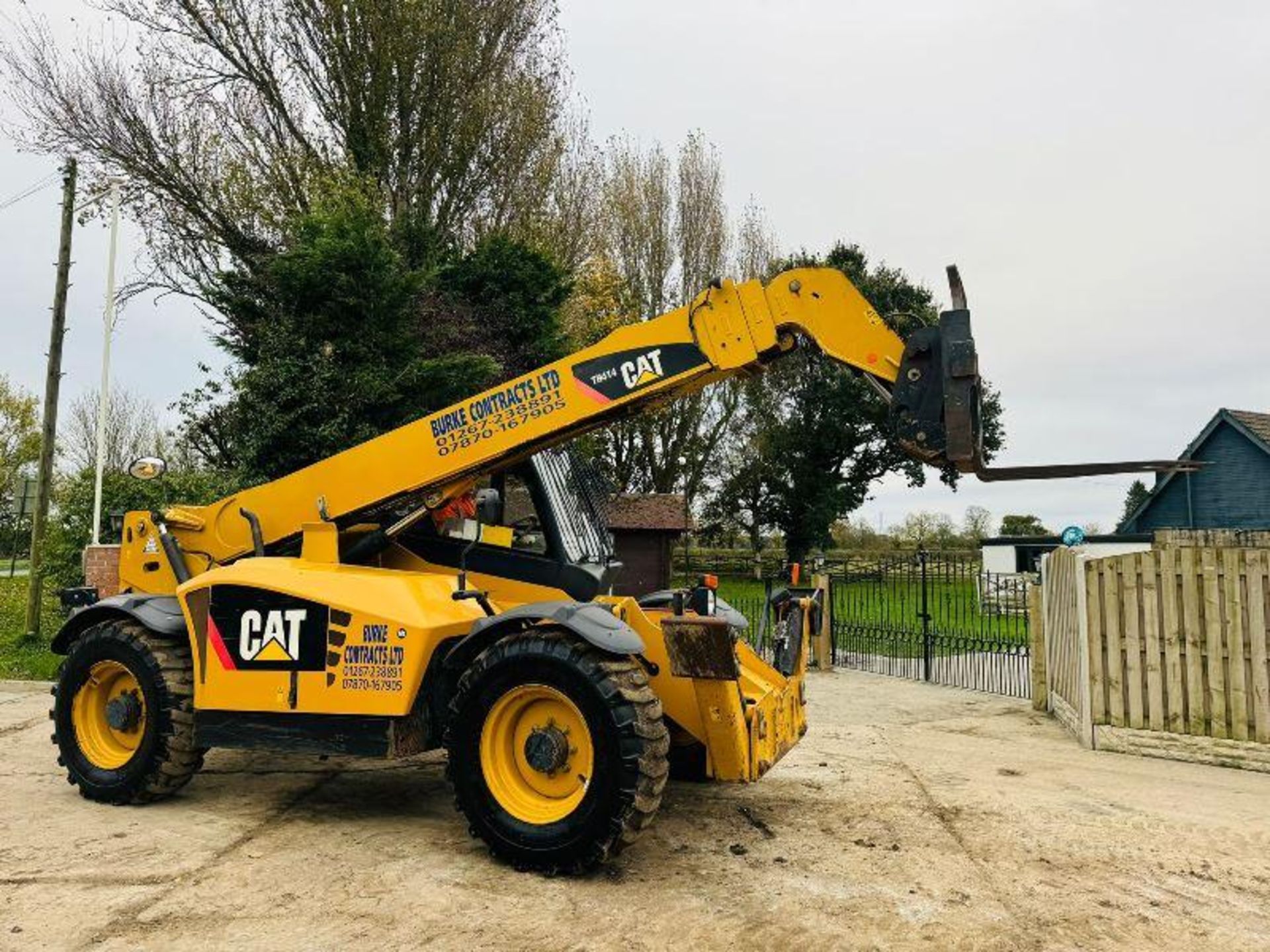 CATERPILLAR TH414 4WD TELEHANDLER *IN LOLA TEST* C/W PALLET TINES - Image 15 of 20