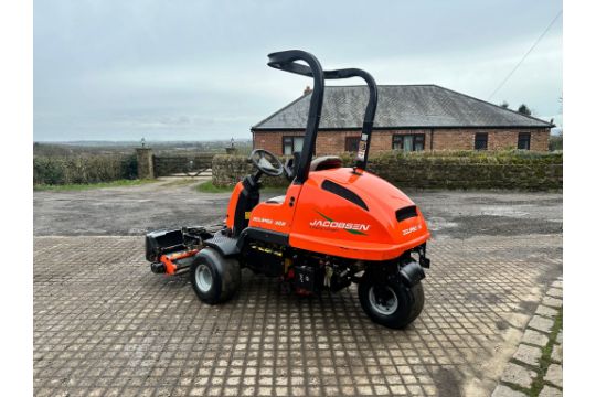 2017 JACOBSEN ECLIPSE 322 3WD HYBRID 3 GANG CYLINDER MOWER WITH GRASS BOXES - Image 10 of 16