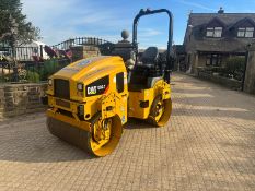2019 CATERPILLAR CB2.7 1200MM TWIN DRUM VIBRATING ROLLER - 676 HOURS