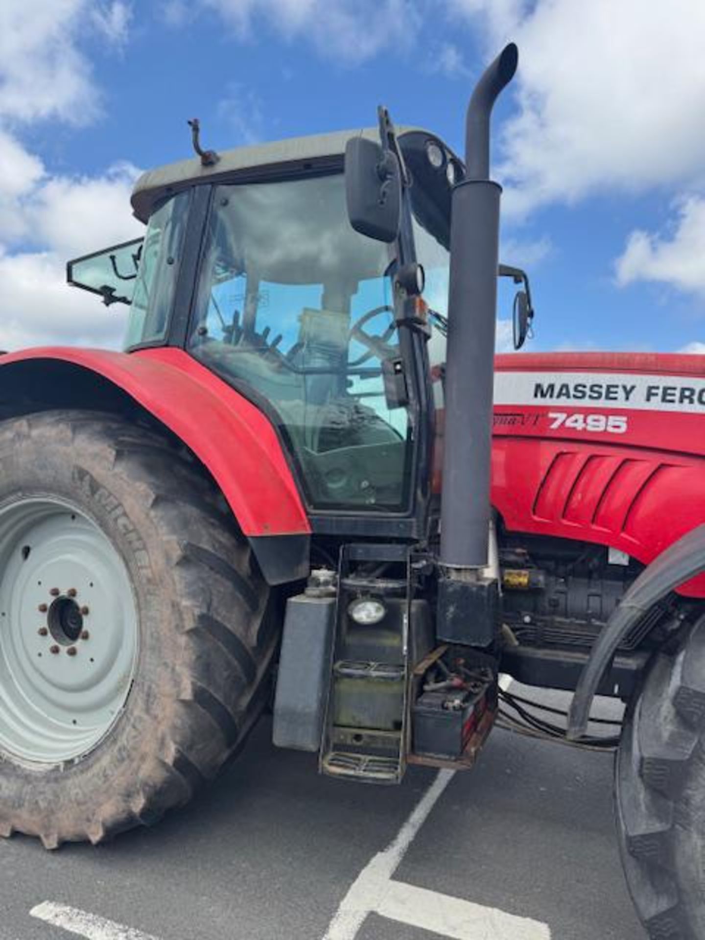 VC00017 Information from the seller 2008 Massey Ferguson 7495 Dyna Vt