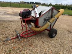 MAXI TIPPA VACUUM TANKER POO PICKER LEAF SUCKER WITH DRAWBAR FOR TOWING