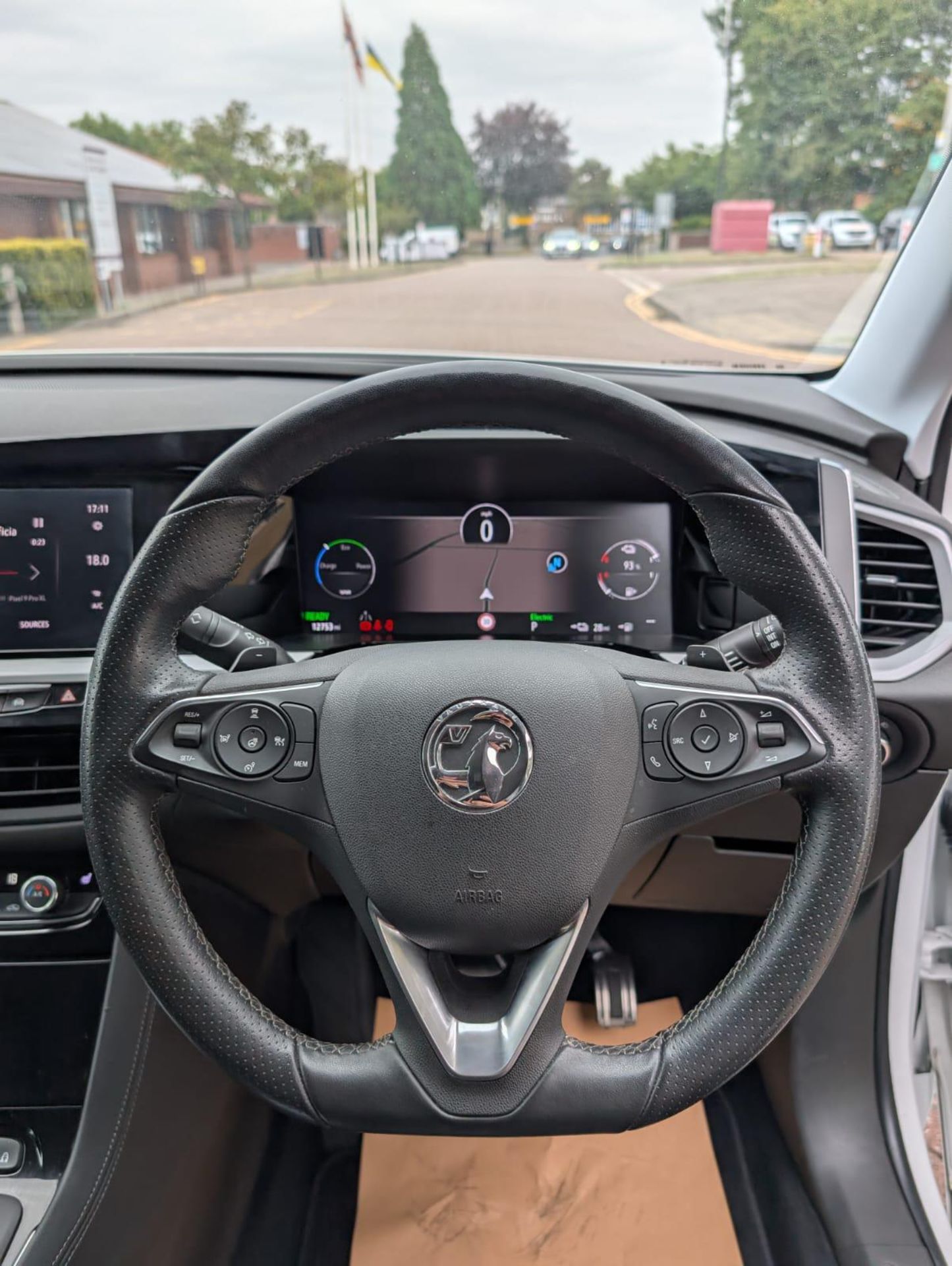 2023 23 VAUXHALL GRANDLAND GSE PHEV AWD AUTO SUV - 12K MILES - ADAPTIVE CRUISE CONTROL - NO VAT - Image 24 of 40