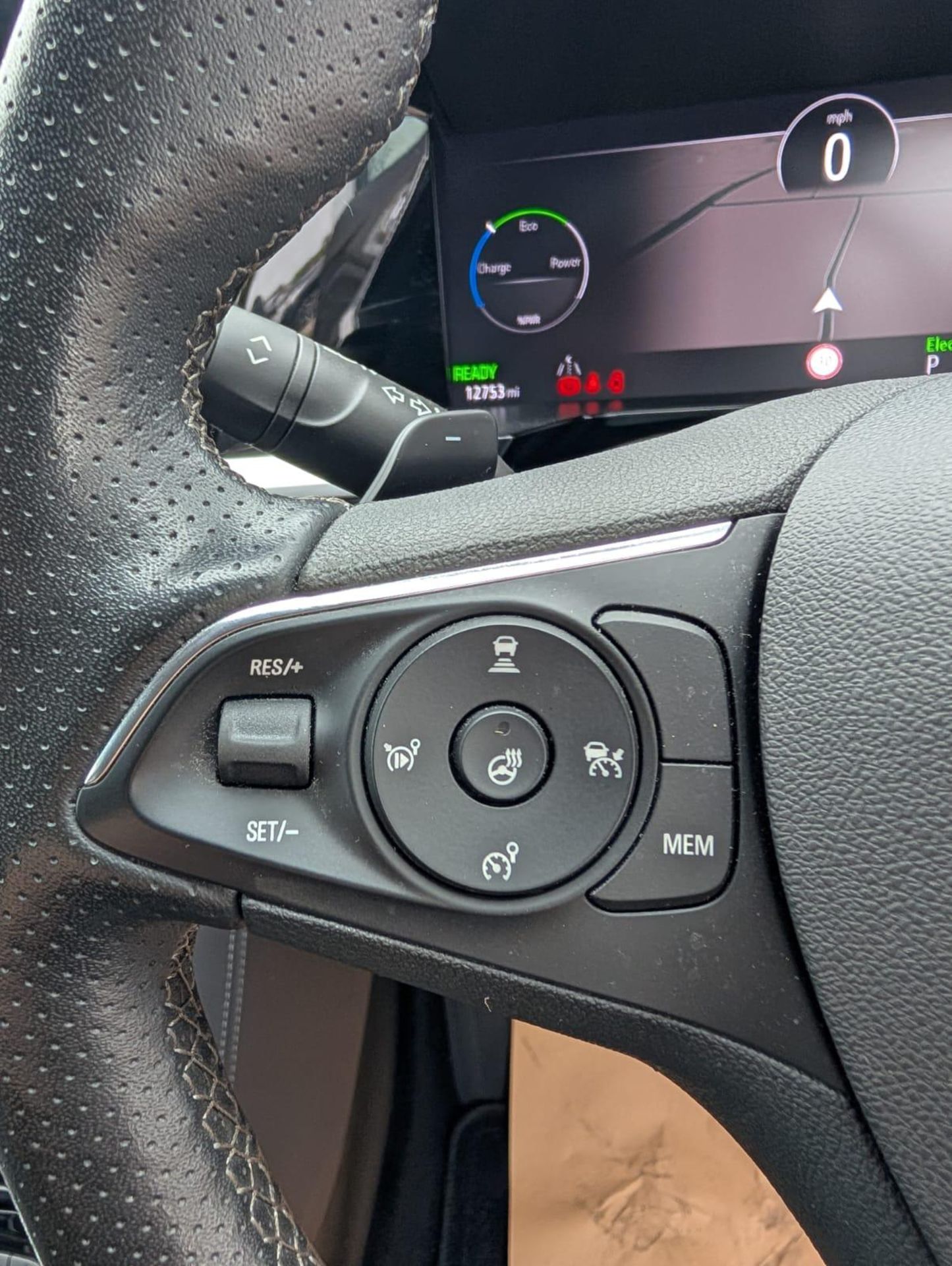 2023 23 VAUXHALL GRANDLAND GSE PHEV AWD AUTO SUV - 12K MILES - ADAPTIVE CRUISE CONTROL - NO VAT - Image 25 of 40