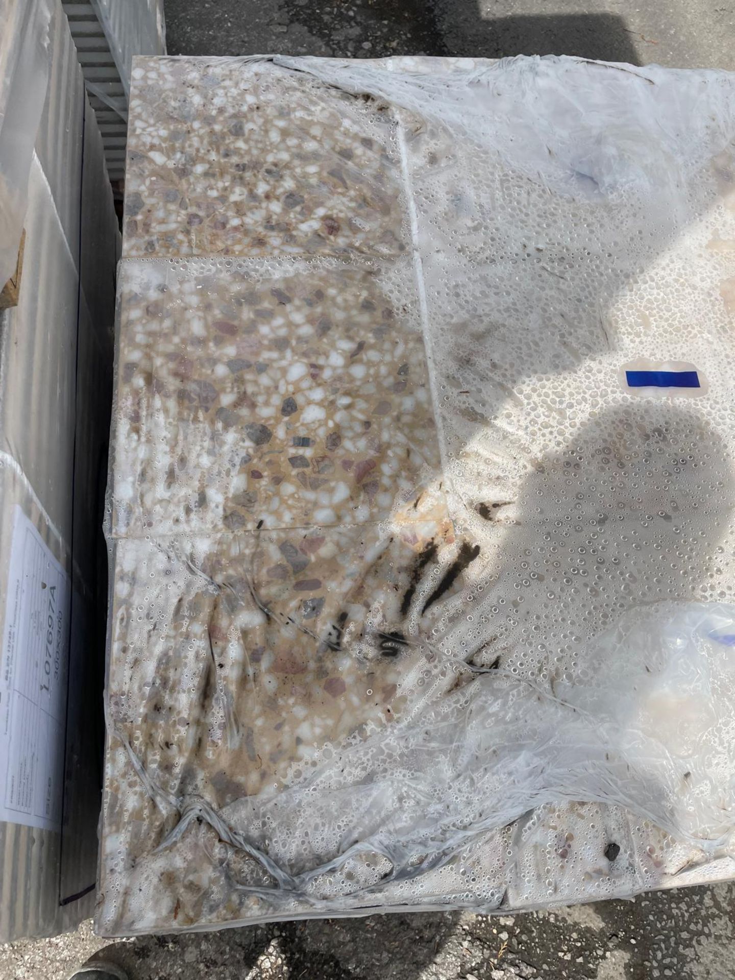 1 PALLET OF BRAND NEW FLOOR TILES - 24 SQ YRDS PER PALLET - RRP £1000 PER PALLET - Image 6 of 7