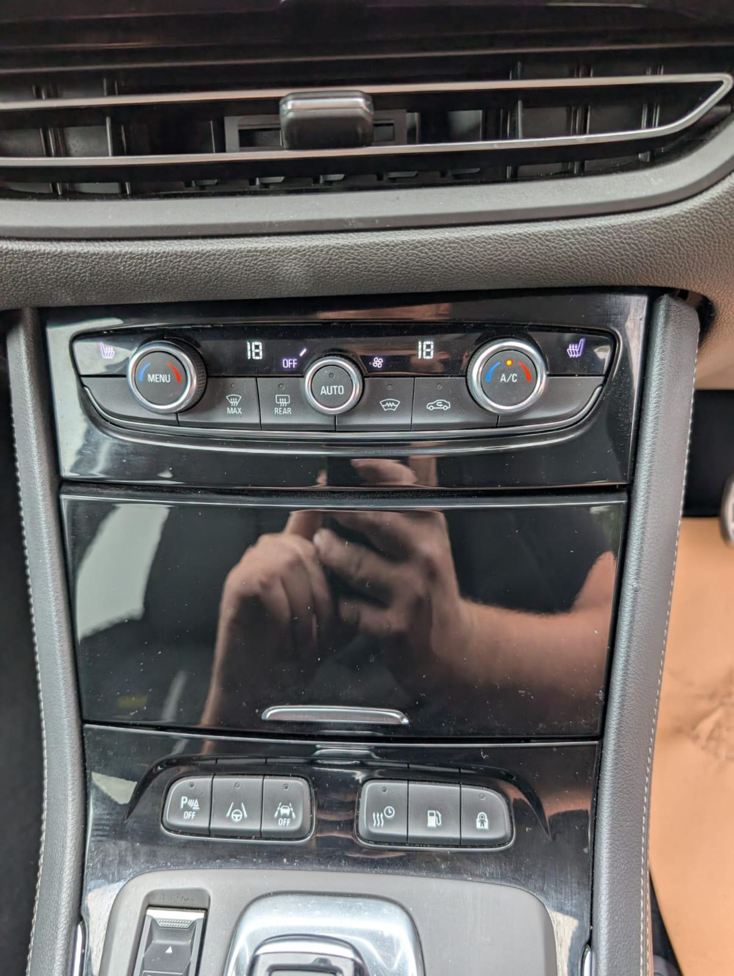 2023 23 VAUXHALL GRANDLAND GSE PHEV AWD AUTO SUV - 12K MILES - ADAPTIVE CRUISE CONTROL - NO VAT - Image 26 of 40