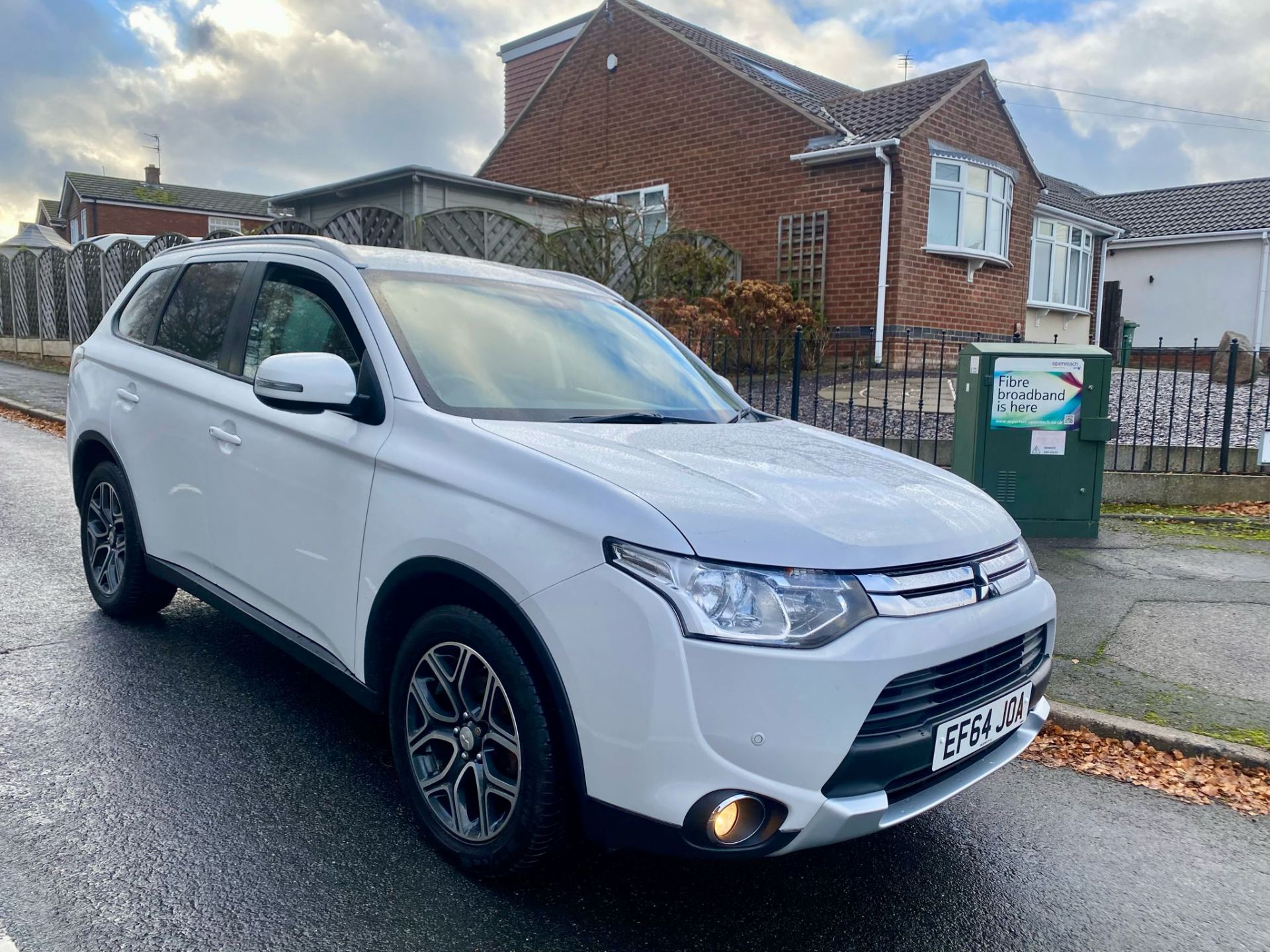 2015 MITSUBISHI OUTLANDER GX3 DI-D AUTO SUV BRILLIANT WHITE *AROUND 76K MILES* FULL LEATHER* - Image 8 of 19