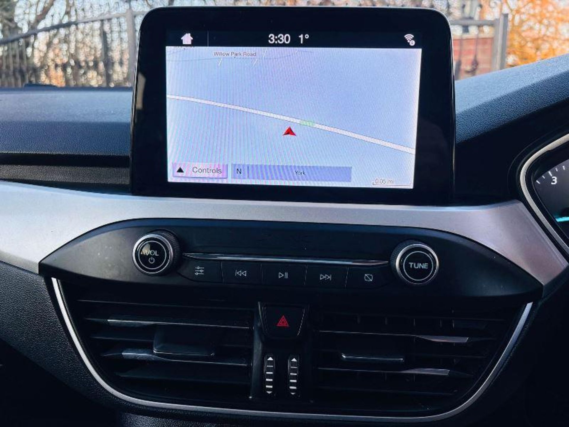 2019 68 FORD FOCUS ZETEC 1L ECO BOOST HATCHBACK *49940 MILES*TURNING OVER BUT WON'T START* - Image 15 of 15