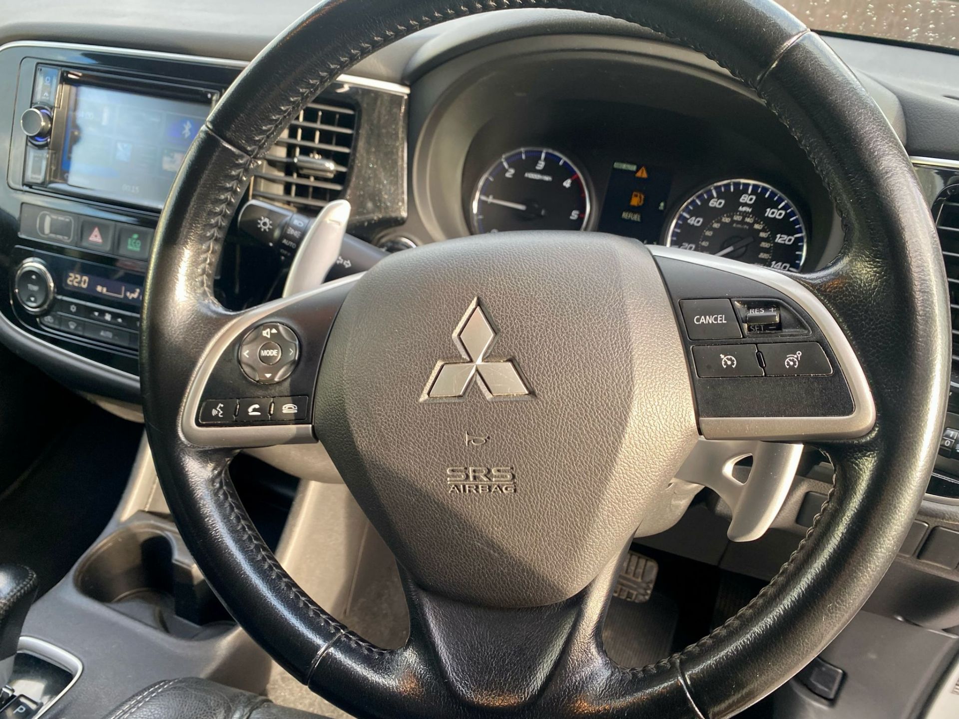 2015 MITSUBISHI OUTLANDER GX3 DI-D AUTO SUV BRILLIANT WHITE *AROUND 76K MILES* FULL LEATHER* - Image 13 of 19