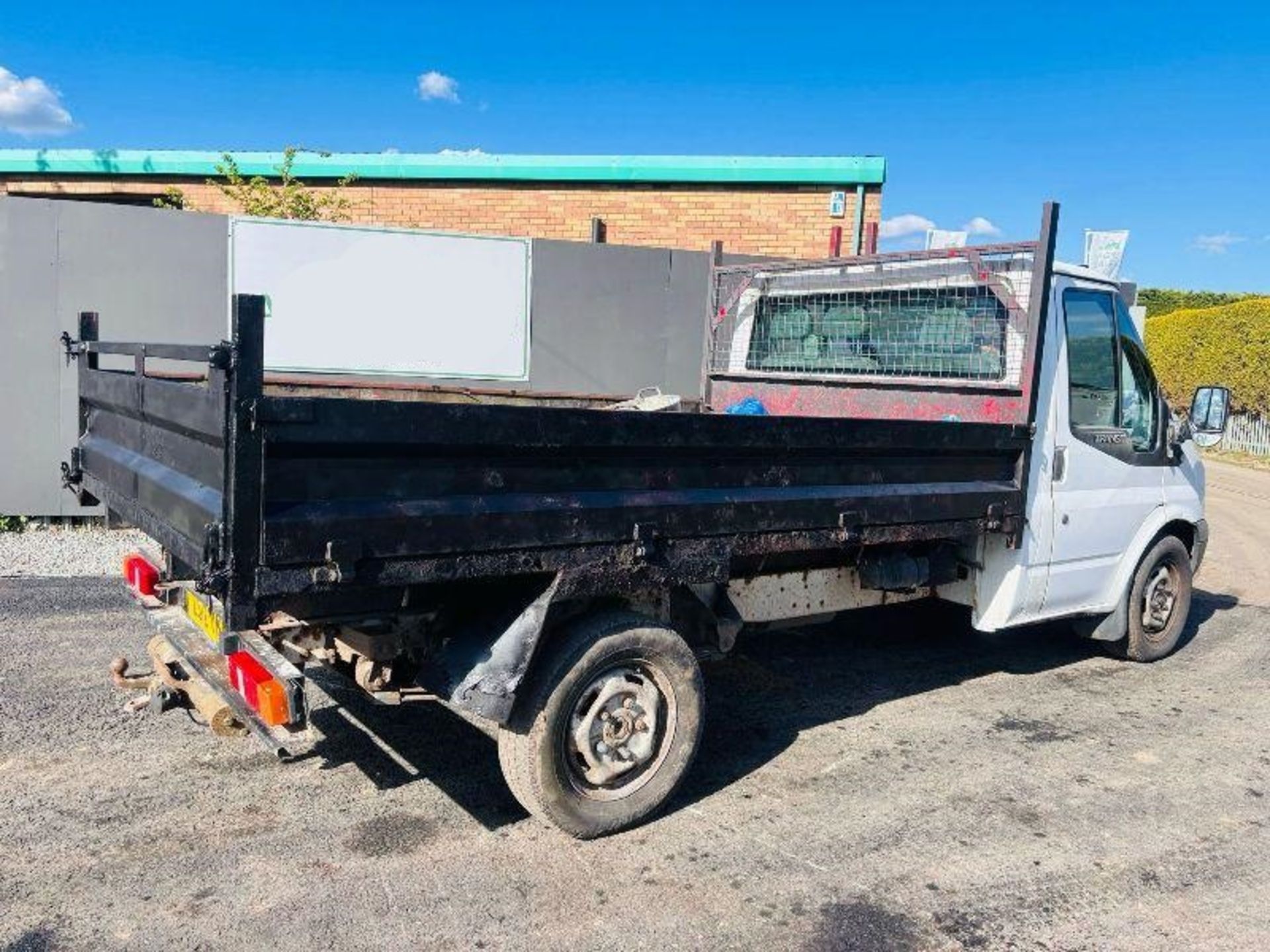 2012 FORD TRANSIT 100 T350 RWD CHASSIS CAB - 187K MILES - TIPPING BODY - Image 6 of 17