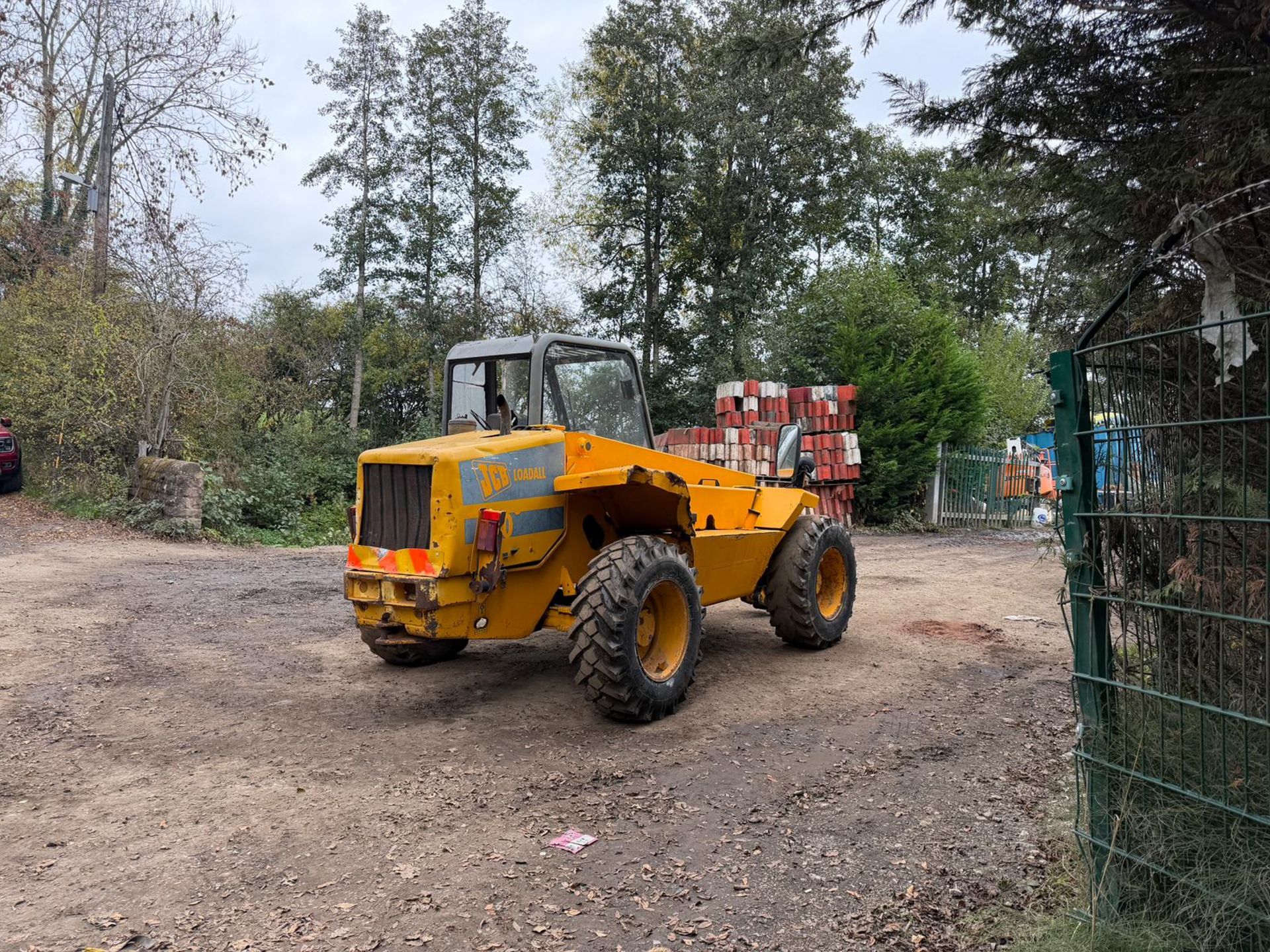 JCB 520-55 2 TON 5.5MTR 4WD TELESCOPIC TELEHANDLER - Image 5 of 14
