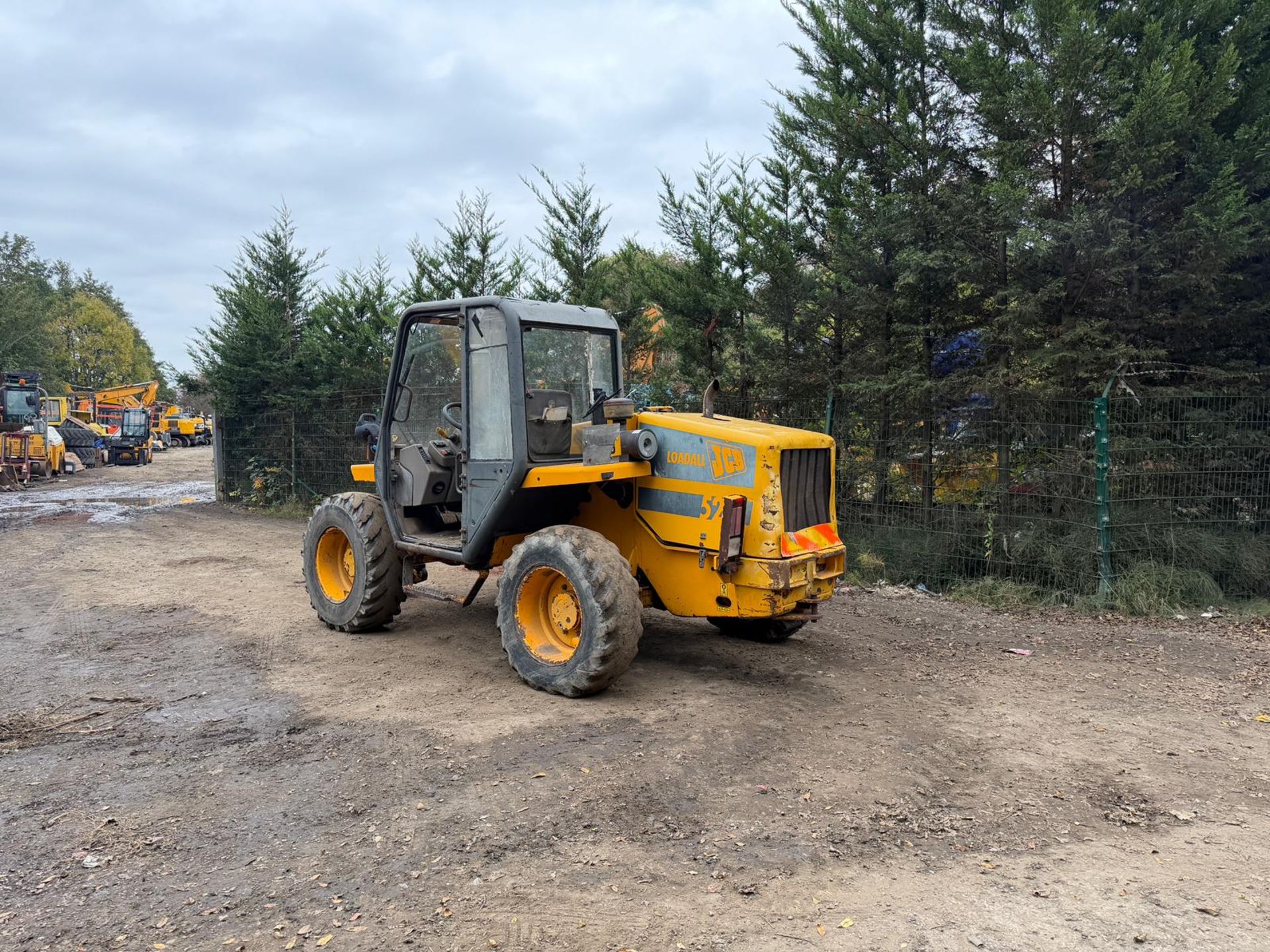 JCB 520-55 2 TON 5.5MTR 4WD TELESCOPIC TELEHANDLER - Image 4 of 14