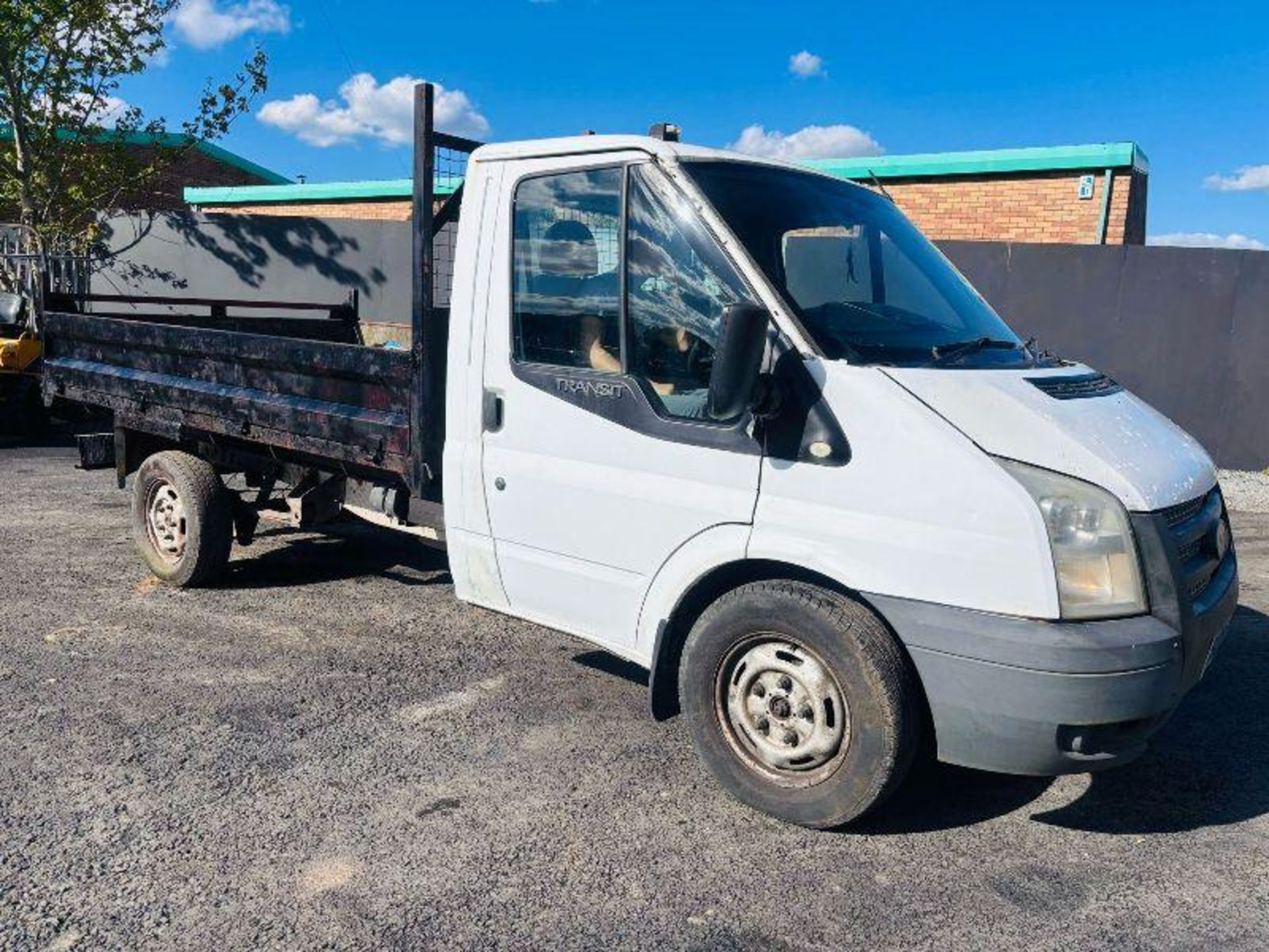 2012 FORD TRANSIT 100 T350 RWD CHASSIS CAB - 187K MILES - TIPPING BODY - Image 8 of 17