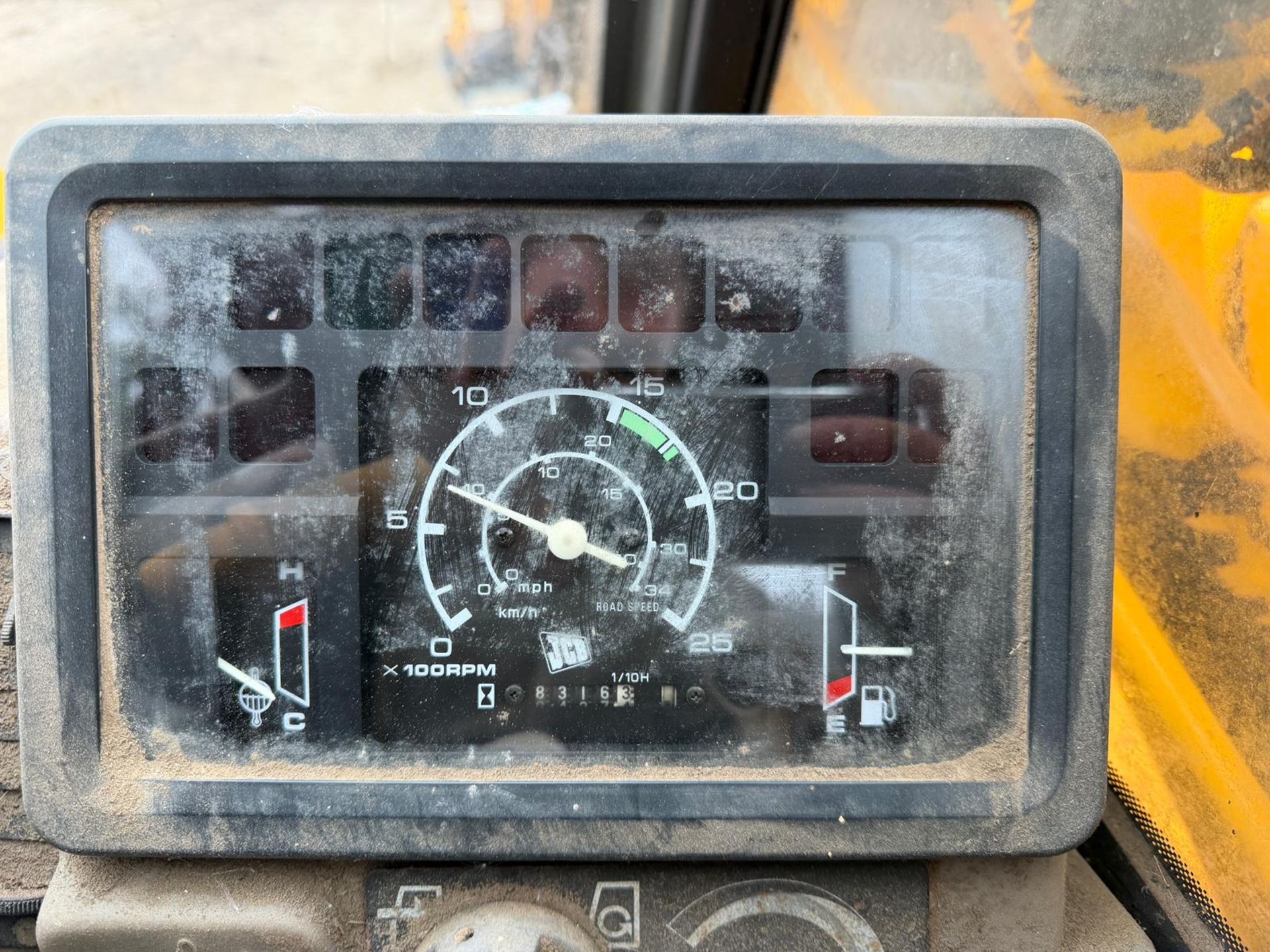 JCB 520-55 2 TON 5.5MTR 4WD TELESCOPIC TELEHANDLER - Image 11 of 14