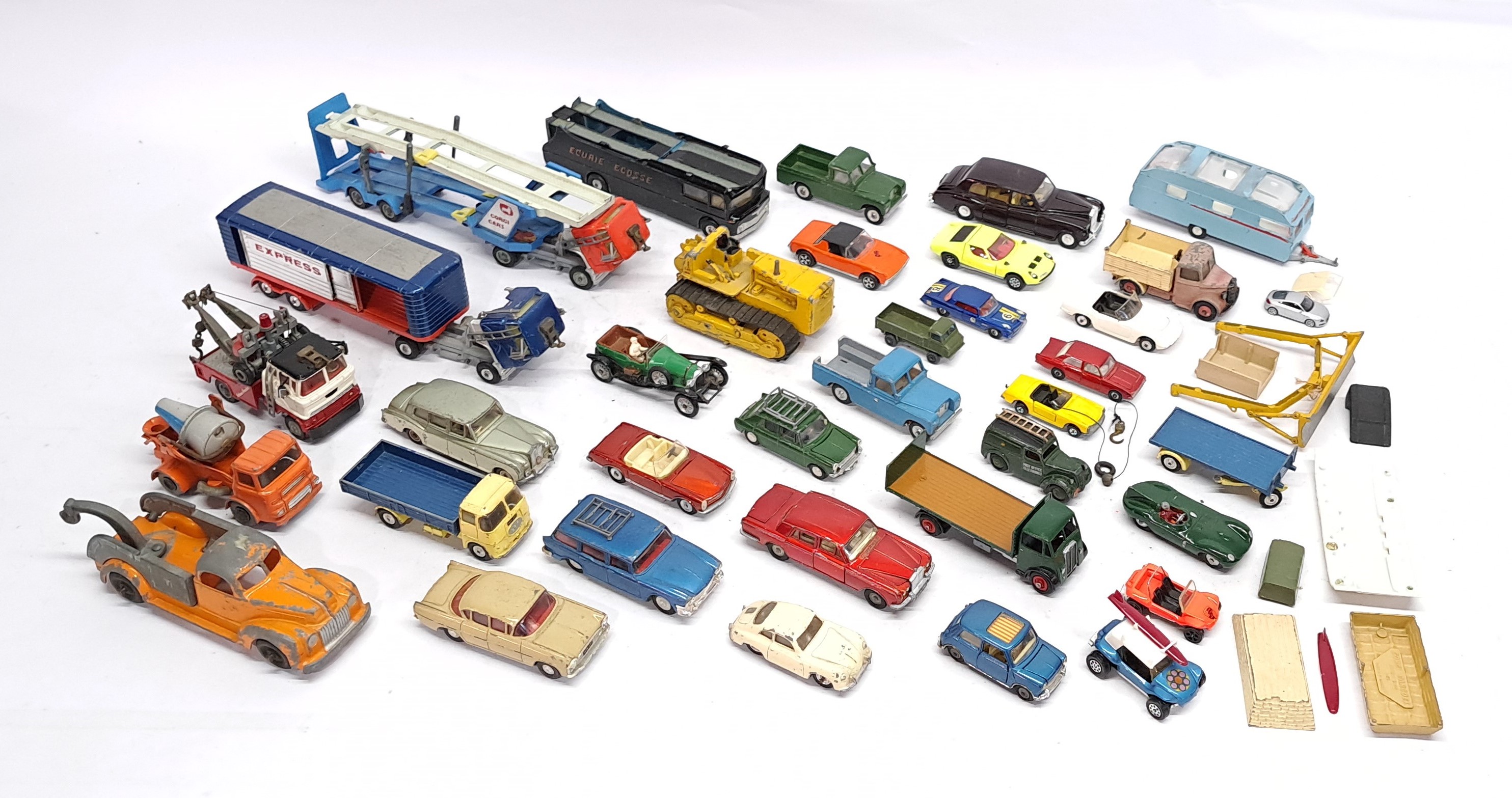 Dinky, Meccano, Corgi & similar, an unboxed Car, Commercial & Accessories group - Image 2 of 3