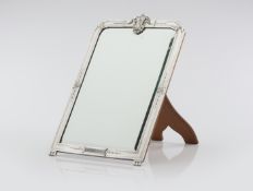 A table mirror