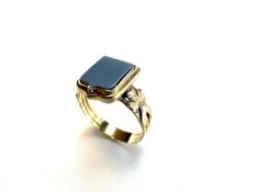 Lagenstein-Ring mit Geheimfach 585 Gelbgold, Handarbeit um 1930