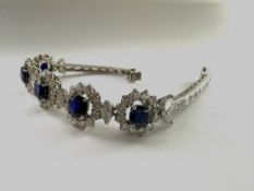 KERN-Armband Nr. 14327, 750 WG, Saphire ca. 3,30 ct., Brillanten und Diamanten zus. ca. 3,38 ct.