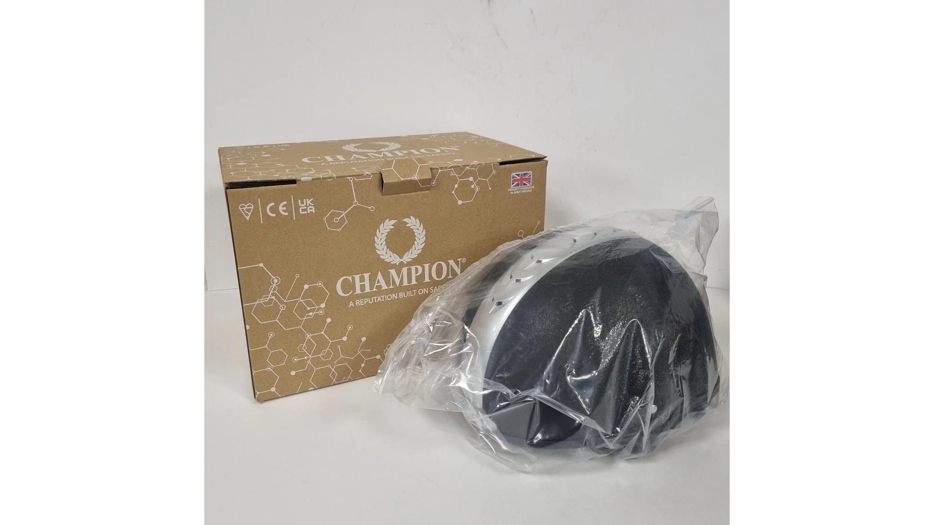 Champion Deluxe Jockey Skull, Black/Silver, Size 58cm