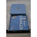 Man City Men's Home Authentic Shirt 2024/2025, In Presentation Box, Blue, Size L