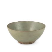 COPPA IN PORCELLANA CELADON, CINA, EPOCA YUAN, O SUCCESSIVA