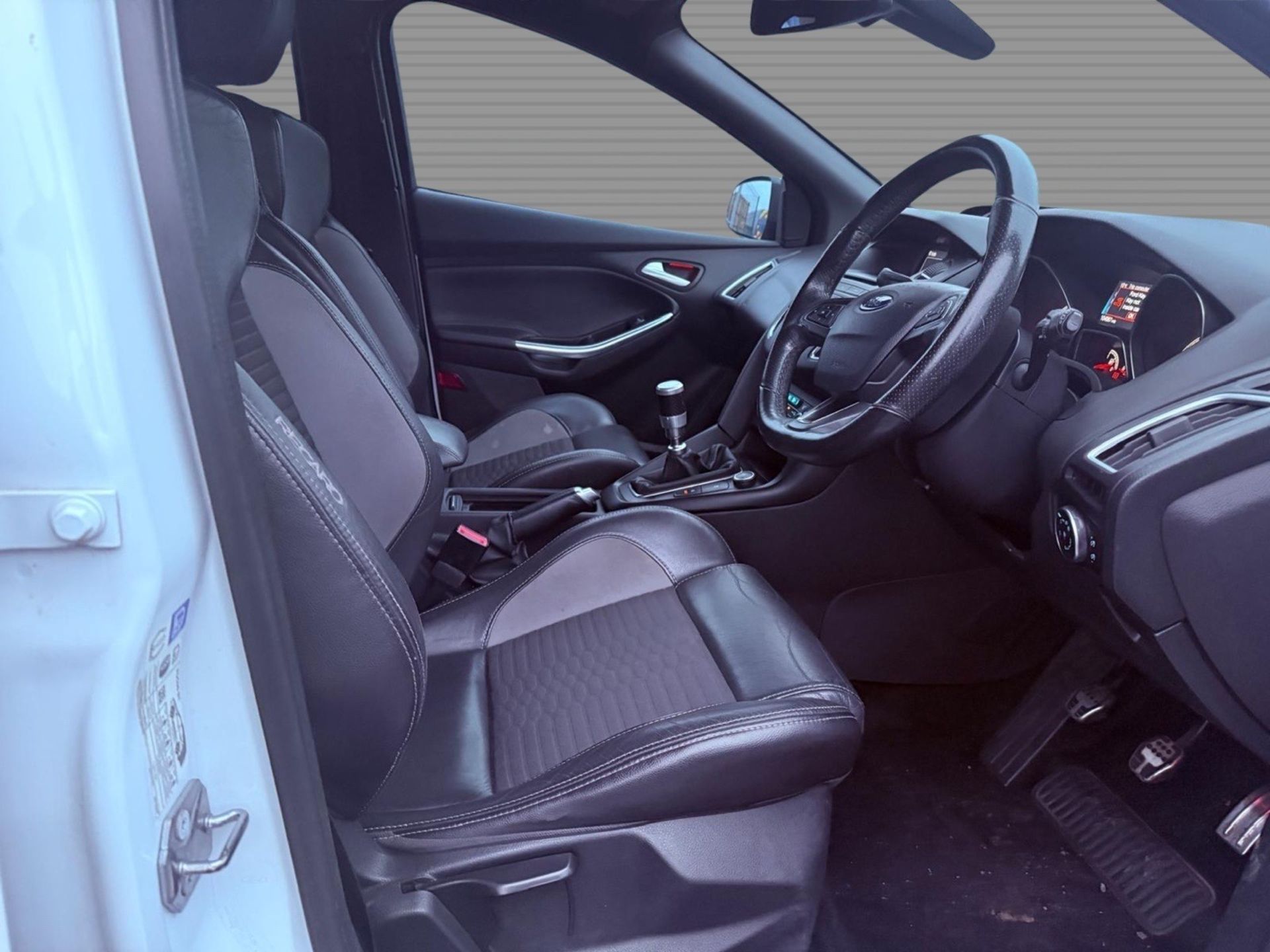 (ON SALE) FORD FOCUS ST-2 2.0T AUTOS/S - "ST EDITION - 2014 YEAR - AIR CON - LEATHER - LOW MILES !!! - Image 9 of 11