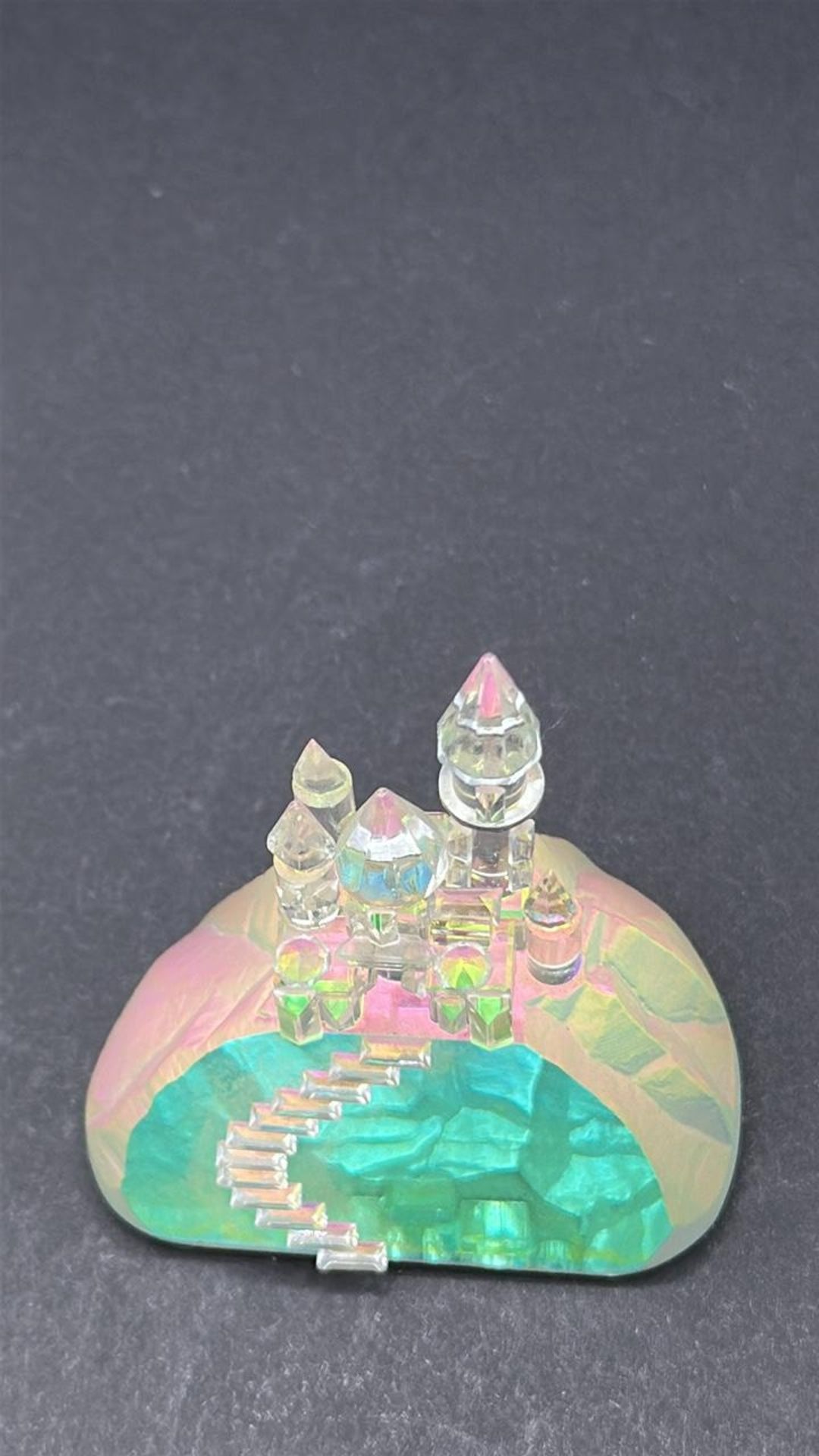 Two pieces of crystal including Castle and Windmill, tallest 6cm high / AN17 - Image 6 of 14