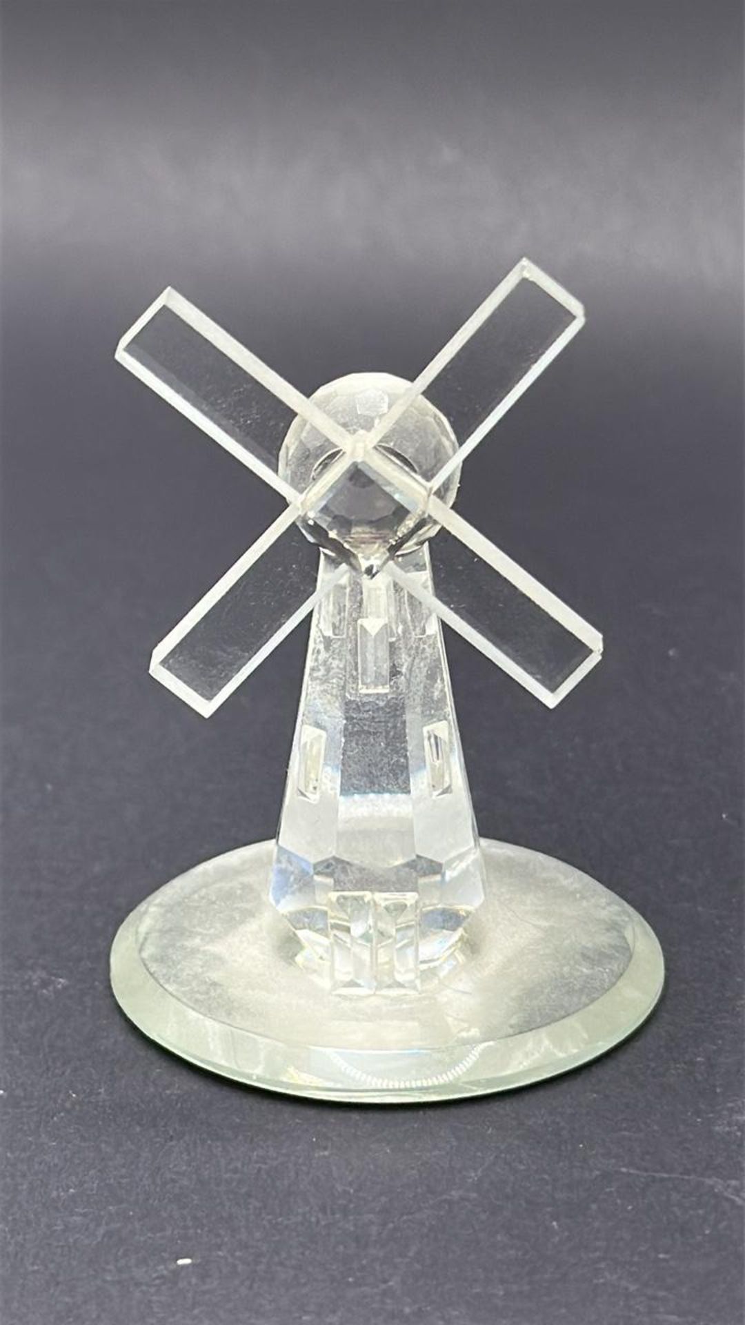 Two pieces of crystal including Castle and Windmill, tallest 6cm high / AN17 - Image 13 of 14