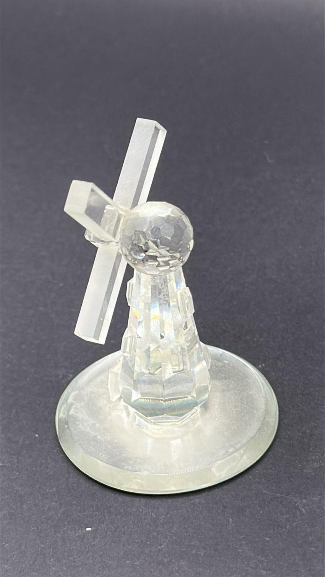 Two pieces of crystal including Castle and Windmill, tallest 6cm high / AN17 - Image 12 of 14