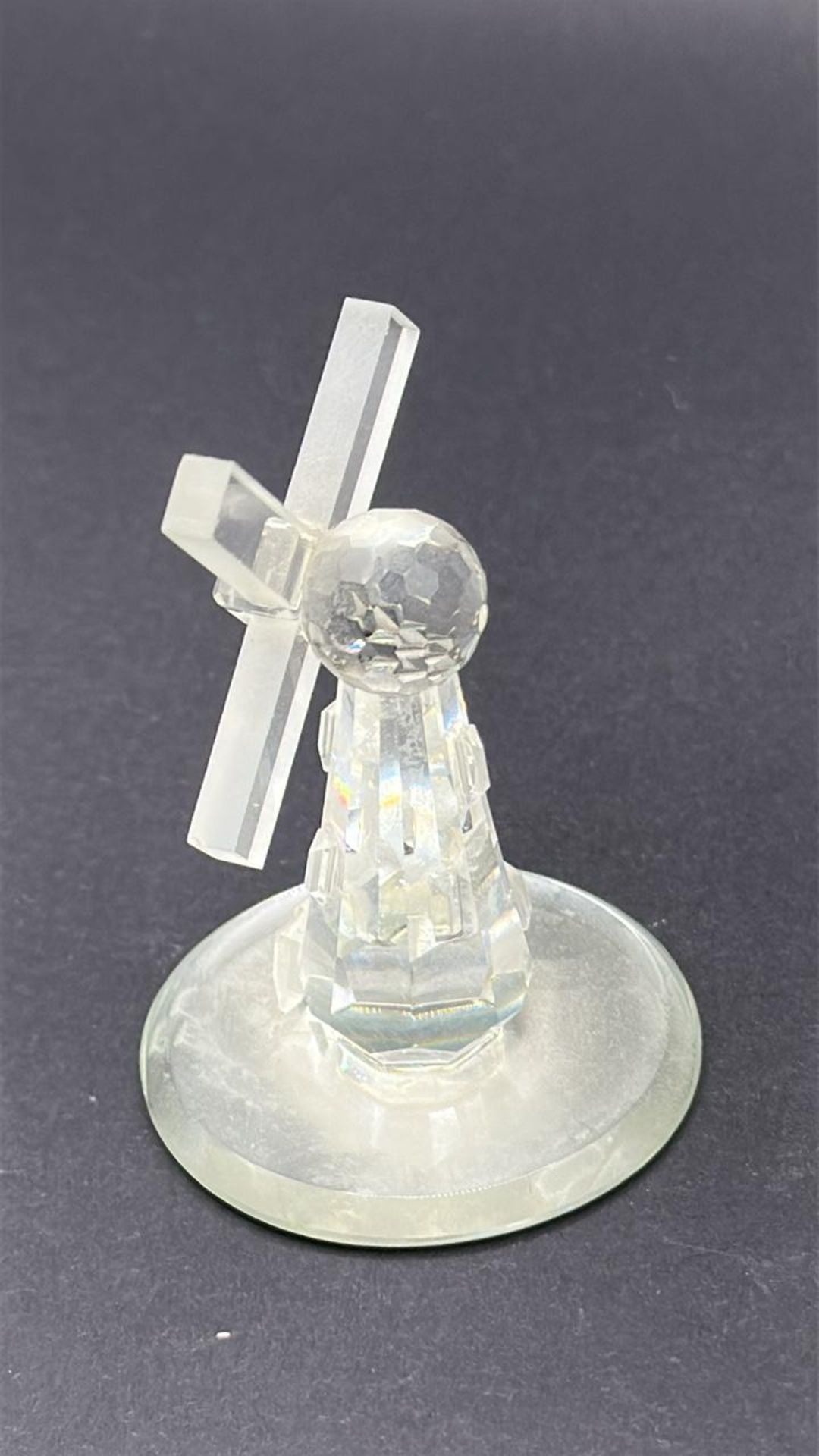 Two pieces of crystal including Castle and Windmill, tallest 6cm high / AN17 - Image 14 of 14