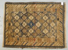 Antiker Shirwan, mittelfeine Kn., Pflanzenf., Ringe zur Wandbefestigung; Ma&szlig;e 159 x 114 cm