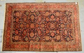 Malayer, ringsum komplett, Flor in insgesamt gutem Zustand; Ma&szlig;e 332 x 215 cm