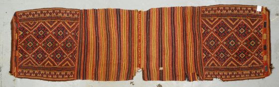 Antiker Khorjin, Sumakh- und Webtechnik, Pflanzenfarben - nicht vern&auml;ht!