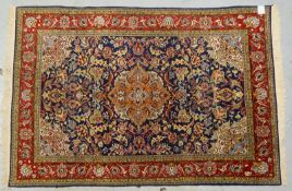 Ghom (Iran), mittelf. Kn&uuml;pfung, gleichm&auml;&szlig;iger Flor - guter Zust.; Ma&szlig;e 204 x 1