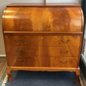 A reproduction cylinder top bureau. Est. £20 - £30