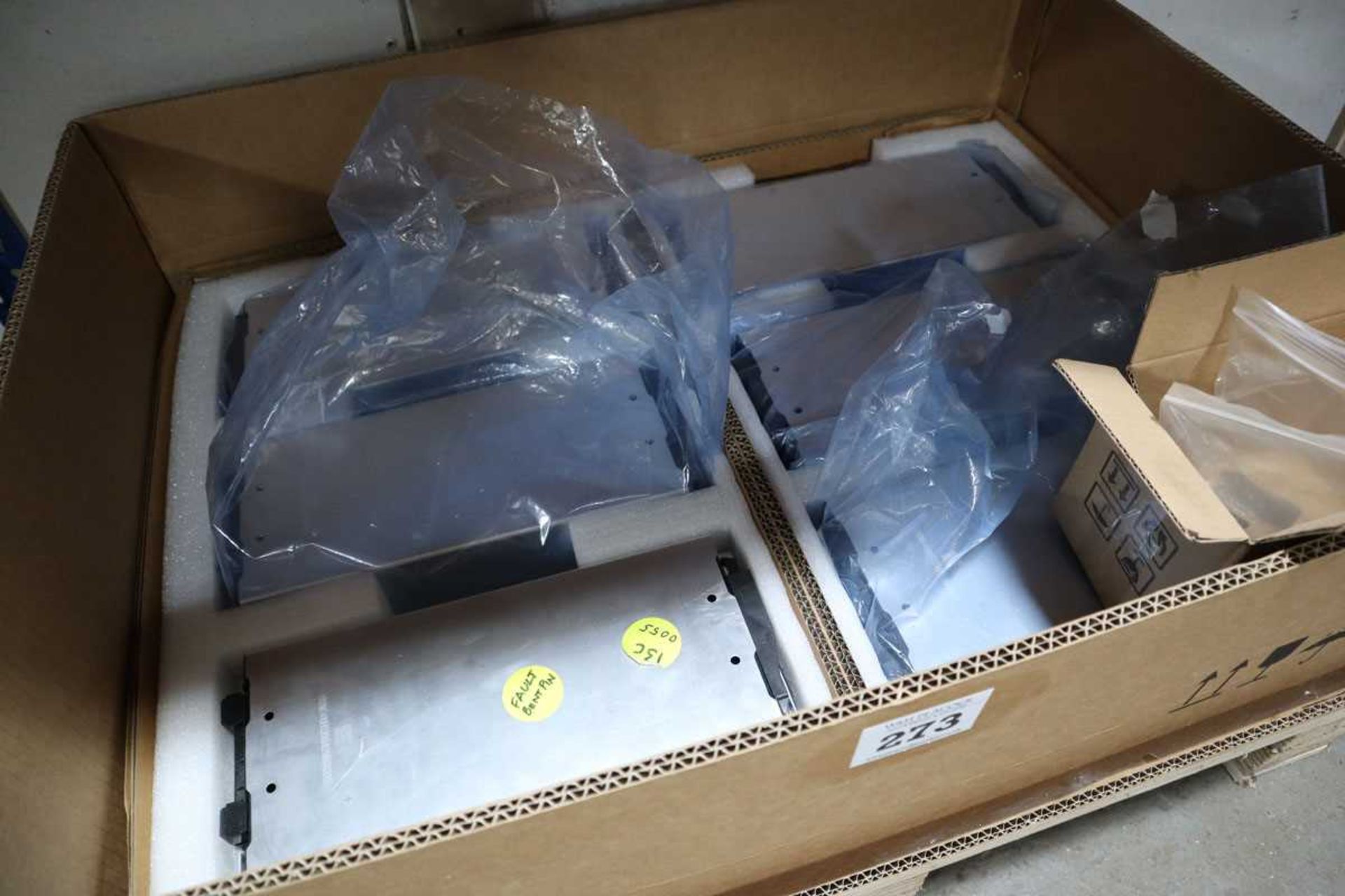 +VAT 6 VDA 355 battery modules (4 unused/2used)